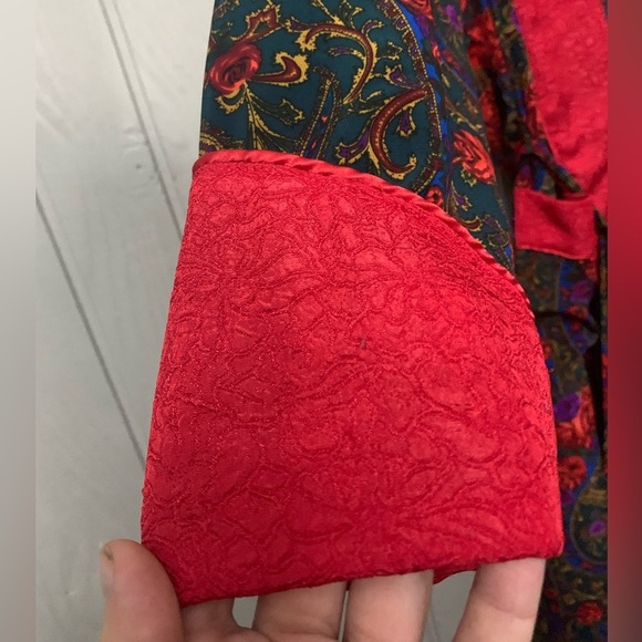 Vintage Victoria Secret Gold Label floral paisley robe see measurements for size - Picture 5 of 9